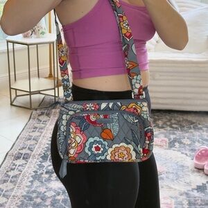 Vera Bradley Tropical Floral Women's Crossbody Purse / Bag